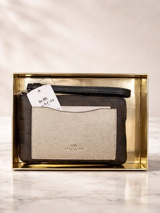 Coach Boxed Corner Zip Wristlet Brown Black Metallic Platinum NIB / NWT - Picture 3 of 6